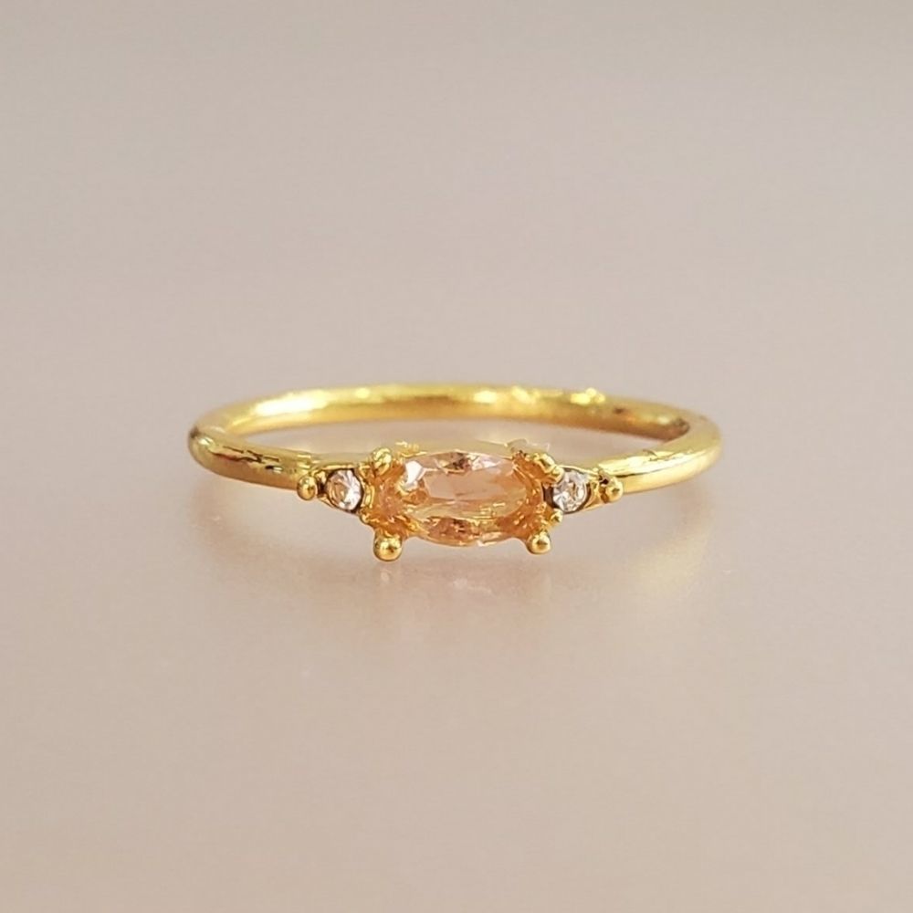 Dainty Pink Center Stone Zircon Ring